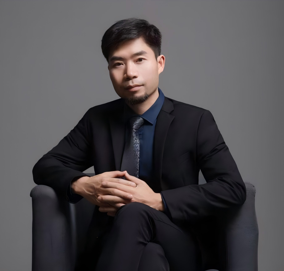 张之彬 · 创始人兼技术总监
